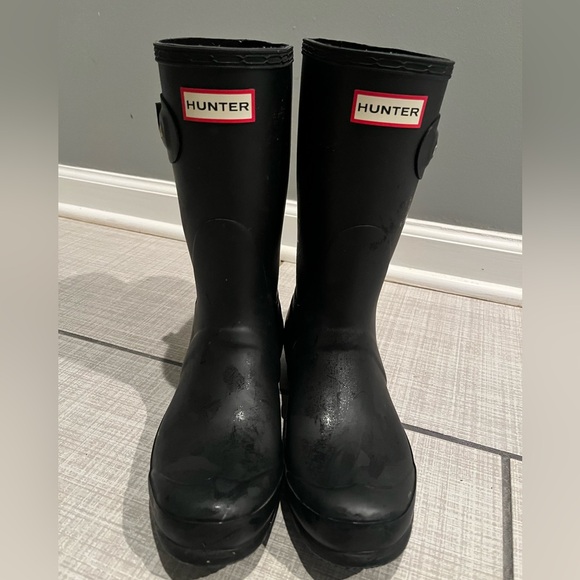 Hunter boots! Womens size 8 black tall Hunter boots. - Picture 1 of 4